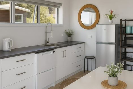 Photo of property in 18 Zita Avenue, Matakatia, Whangaparaoa, 0930