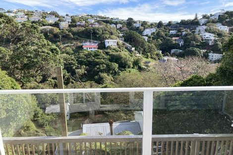 Photo of property in 30 Saint Michaels Crescent, Kelburn, Wellington, 6012