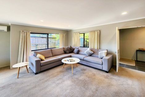 Photo of property in 2 Percy Kinsman Crescent, Riverstone Terraces, Upper Hutt, 5018