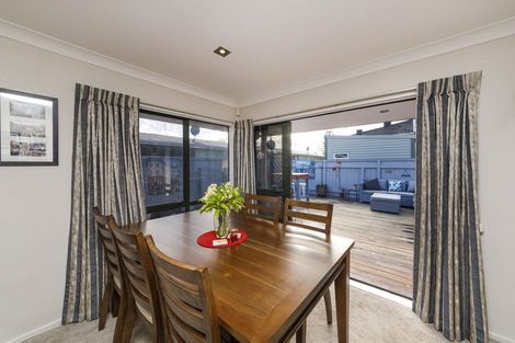 Photo of property in 40a Kingswood Street, Takaro, Palmerston North, 4412
