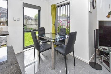 Photo of property in 41d Kelvin Road, Papakura, 2110