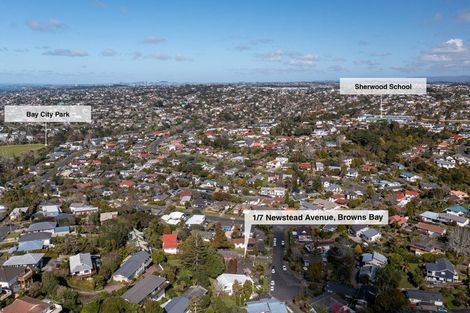 Photo of property in 1/7 Newstead Avenue, Browns Bay, Auckland, 0632