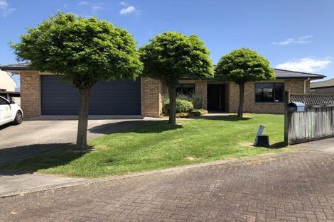 Photo of property in 17 Blairgowrie Place, Rototuna North, Hamilton, 3210