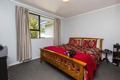 Photo of property in 2/6 Gemstone Drive, Birchville, Upper Hutt, 5018