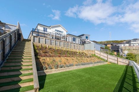 Photo of property in 158 Navigation Drive, Whitby, Porirua, 5024