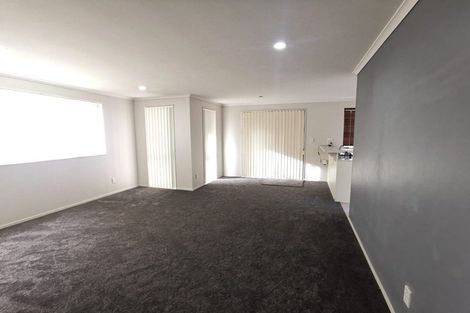 Photo of property in 3/16 Saints Court, Manurewa, Auckland, 2102