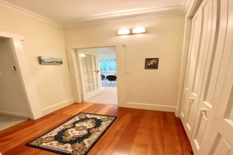 Photo of property in 145 Kelburn Parade, Kelburn, Wellington, 6012