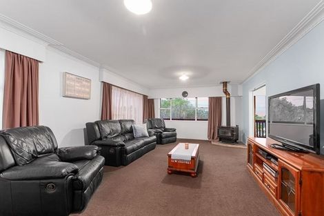 Photo of property in 25 Anich Road, Massey, Auckland, 0614