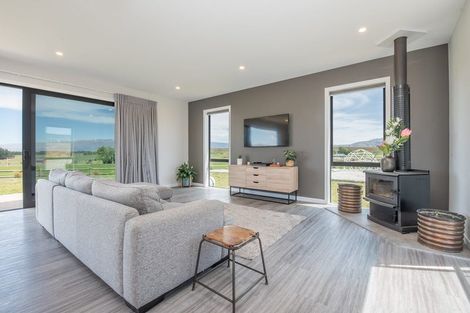 Photo of property in 16 Leaning Rock Road, Springvale, Alexandra, 9393