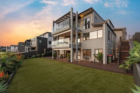 Photo of property in 13 Michael Richard Place, East Tamaki Heights, Auckland, 2016