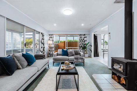 Photo of property in 67 Richmond Avenue, Richmond Heights, Taupo, 3330