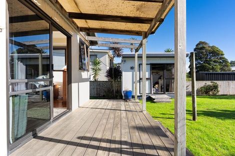Photo of property in 31 Bream Bay Drive, Ruakaka, 0116
