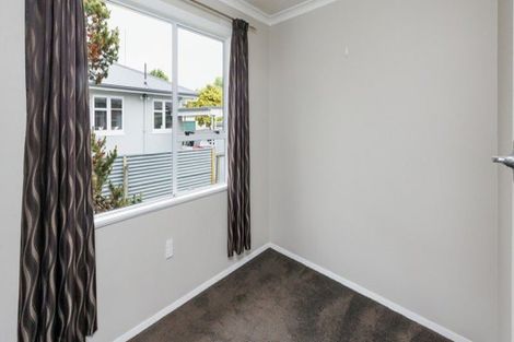 Photo of property in 4 Eton Place, Terrace End, Palmerston North, 4410