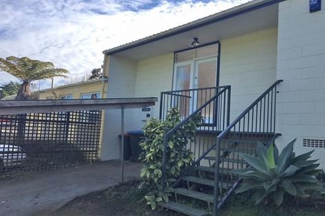 Photo of property in 16b Commodore Drive, Lynfield, Auckland, 1042