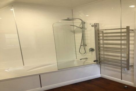 Photo of property in 9 Homewood Crescent, Karori, Wellington, 6012