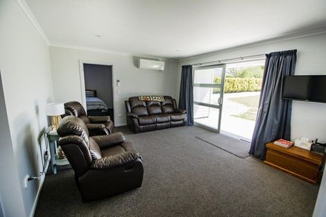 Photo of property in 20 Pisa Moorings Road, Mount Pisa, Cromwell, 9383