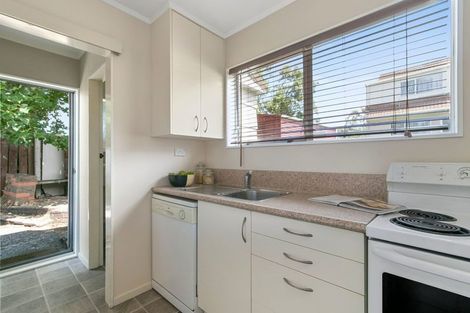 Photo of property in 37j Pharazyn Street, Melling, Lower Hutt, 5010