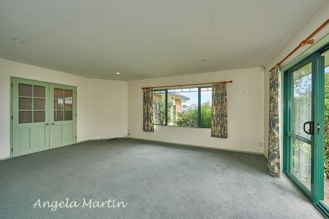 Photo of property in 157 Ruapehu Drive, Fitzherbert, Palmerston North, 4410