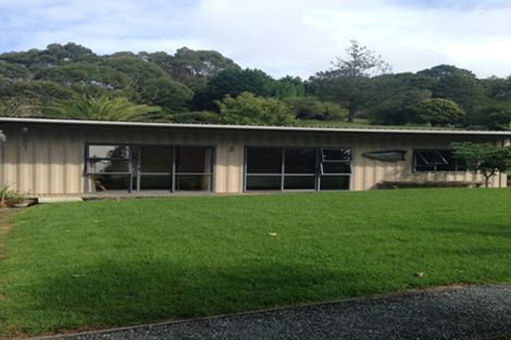 Photo of property in 100 Motukaraka Point Road, Kohukohu, 0491