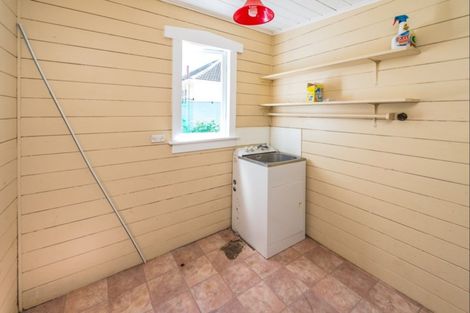 Photo of property in 41 Swiss Avenue, Gonville, Whanganui, 4501