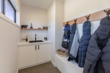 Photo of property in 375c Maharakeke Road, Waipukurau, 4281