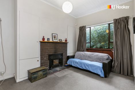 Photo of property in 11 Aitken Place, Mornington, Dunedin, 9011