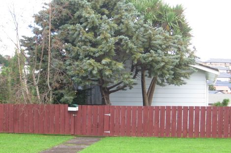 Photo of property in 75 Brunner Road, Glen Eden, Auckland, 0602