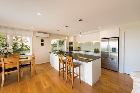 Photo of property in 52a Penzance Road, Mairangi Bay, Auckland, 0630