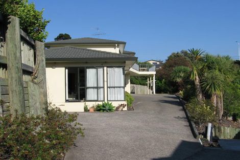 Photo of property in 14 St Clair Place, Browns Bay, Auckland, 0630