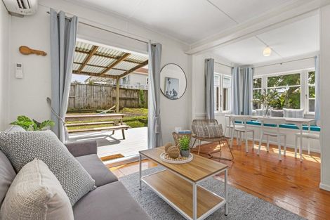 Photo of property in 66a Wainui Road, Raglan, 3225