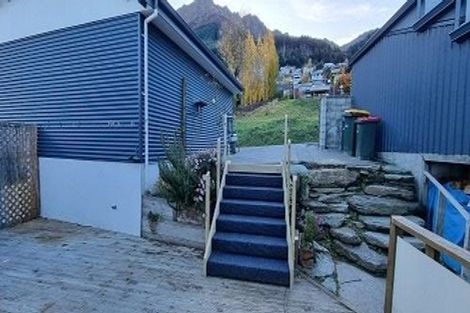 Photo of property in 3a Strawberry Lane, Fernhill, Queenstown, 9300