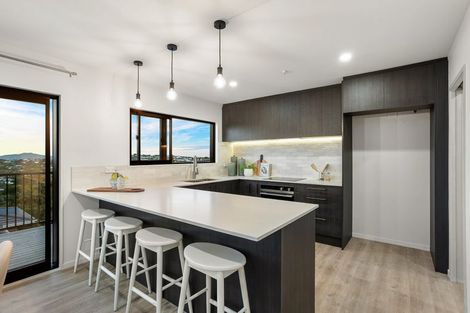 Photo of property in 15 Mcdowell Crescent, Hillcrest, Auckland, 0627