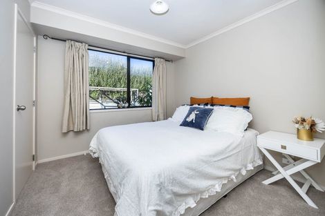 Photo of property in 31 Nielsen Gardens, Rototuna, Hamilton, 3210