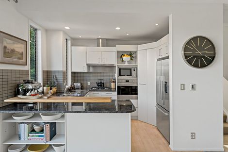 Photo of property in 6l Carlton Gore Road, Grafton, Auckland, 1023