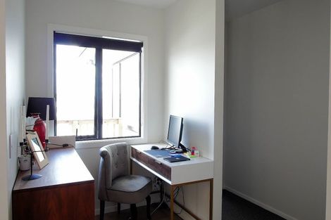 Photo of property in 18 Poplar Grove, Feilding, 4702