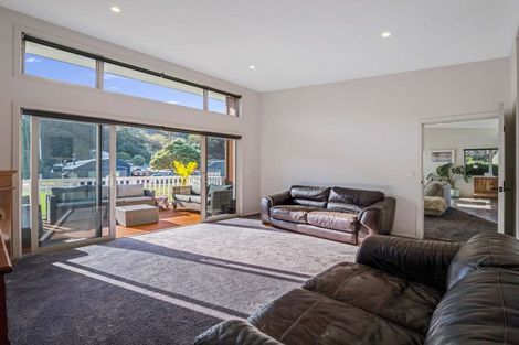 Photo of property in 14 Mowhanau Drive, Kai Iwi, Whanganui, 4574