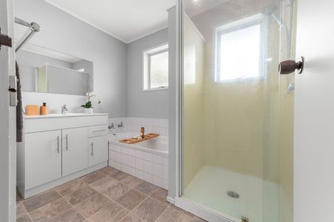 Photo of property in 37 Exeter Street, Glenview, Hamilton, 3206