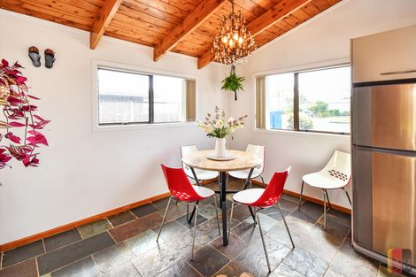 Photo of property in 15 Green Lane, Pukekohe, 2120