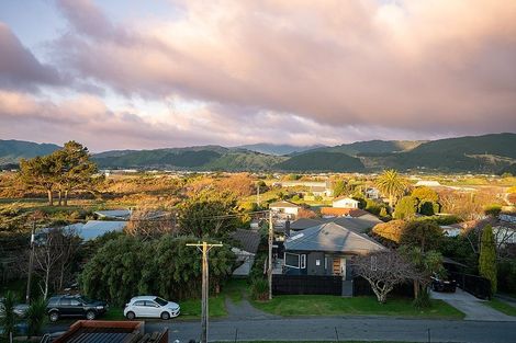 Photo of property in 129a Matatua Road, Raumati Beach, Paraparaumu, 5032