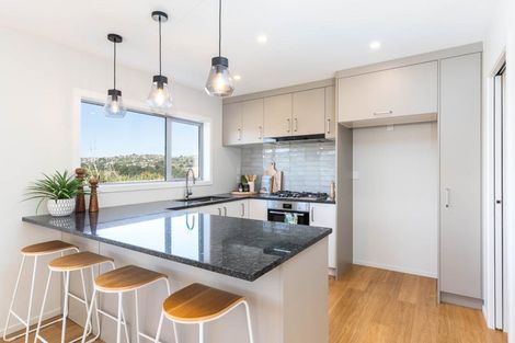 Photo of property in 9 Pine Hill Rise, Glenside, Wellington, 6037