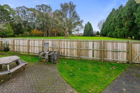 Photo of property in 69 Aquarius Drive, Kawaha Point, Rotorua, 3010