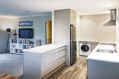 Photo of property in 1/7 Lingham Crescent, Torbay, Auckland, 0630