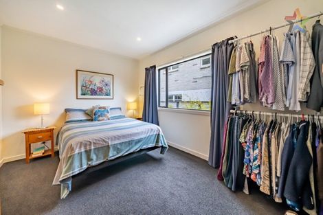 Photo of property in 6 Puriri Street, Eastbourne, Lower Hutt, 5013