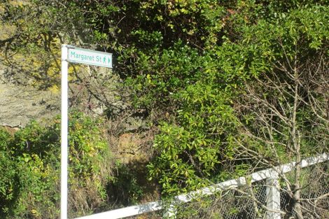 Photo of property in 2/139 Wadestown Road, Wadestown, Wellington, 6012