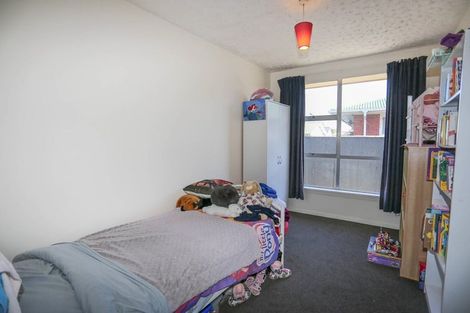 Photo of property in 53 Martbern Crescent, Bishopdale, Christchurch, 8053