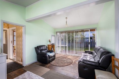 Photo of property in 1 Blake Street, Waitara, 4320