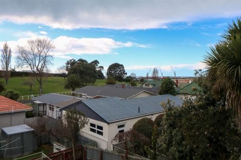 Photo of property in 35-35a Evans Street, Maori Hill, Timaru, 7910
