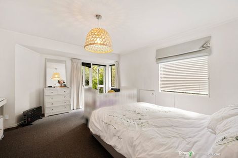 Photo of property in 5b Ranikhet Way, Khandallah, Wellington, 6035