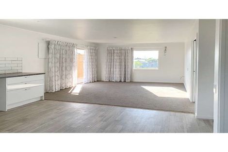 Photo of property in 27 Hinemoa Street, Levin, 5510