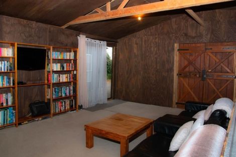 Photo of property in 121 Durrant Drive, Whangamata, 3620